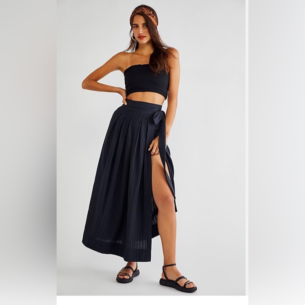 VIX PAULAHERMANNY Black tie waist bathing suit skirt coverup
